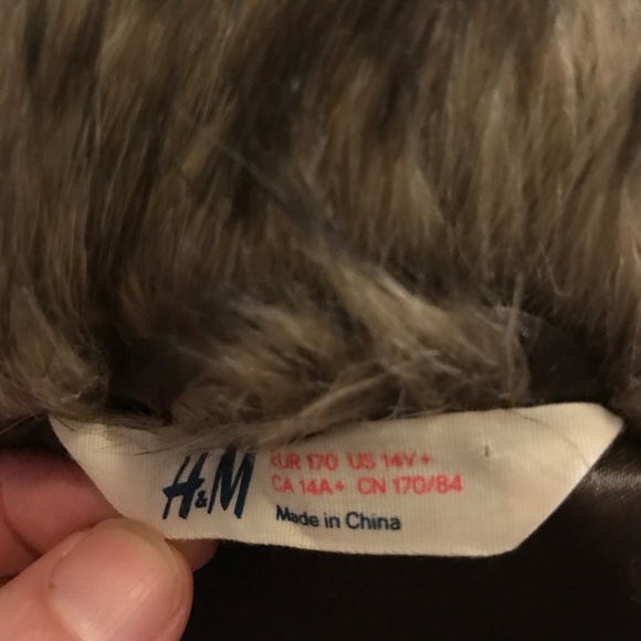 H&M Faux Fur Vest - Picture 4 of 4